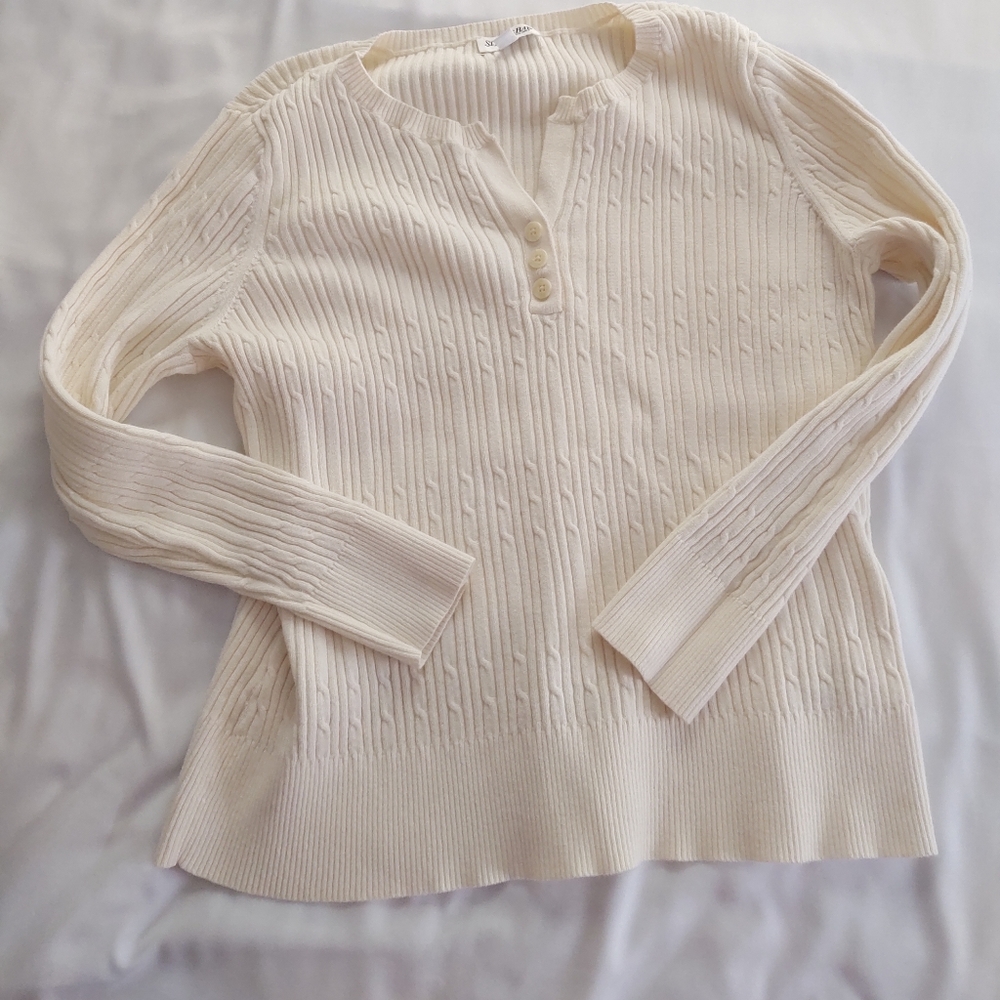 Woman's cable knit sweater